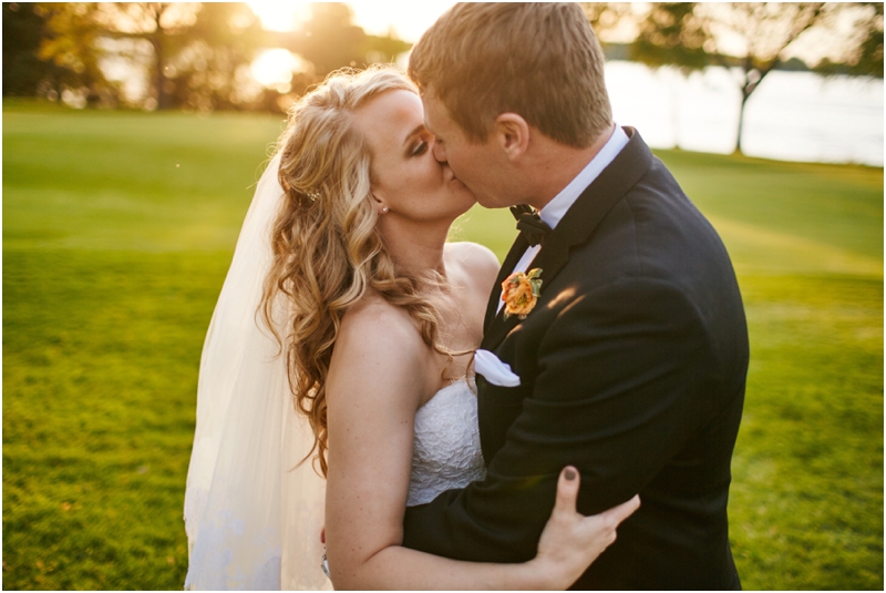 wpid-lakeminnetonkawedding_0489-2015-08-18-06-33.jpg