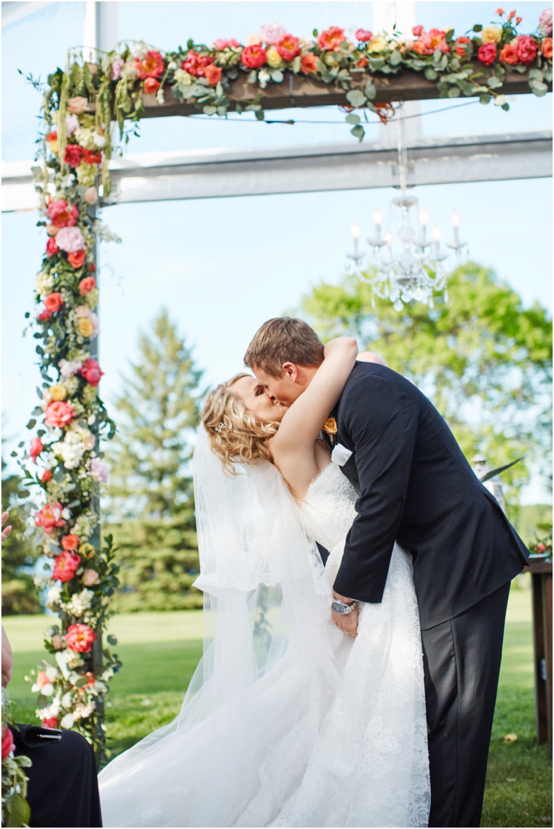 wpid-lakeminnetonkawedding_0513-2015-08-18-06-33.jpg