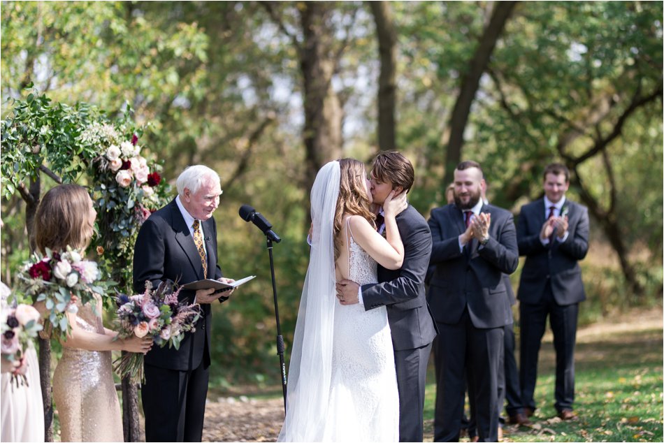 Bloom_Lake_Barn_Wedding_0066.jpg