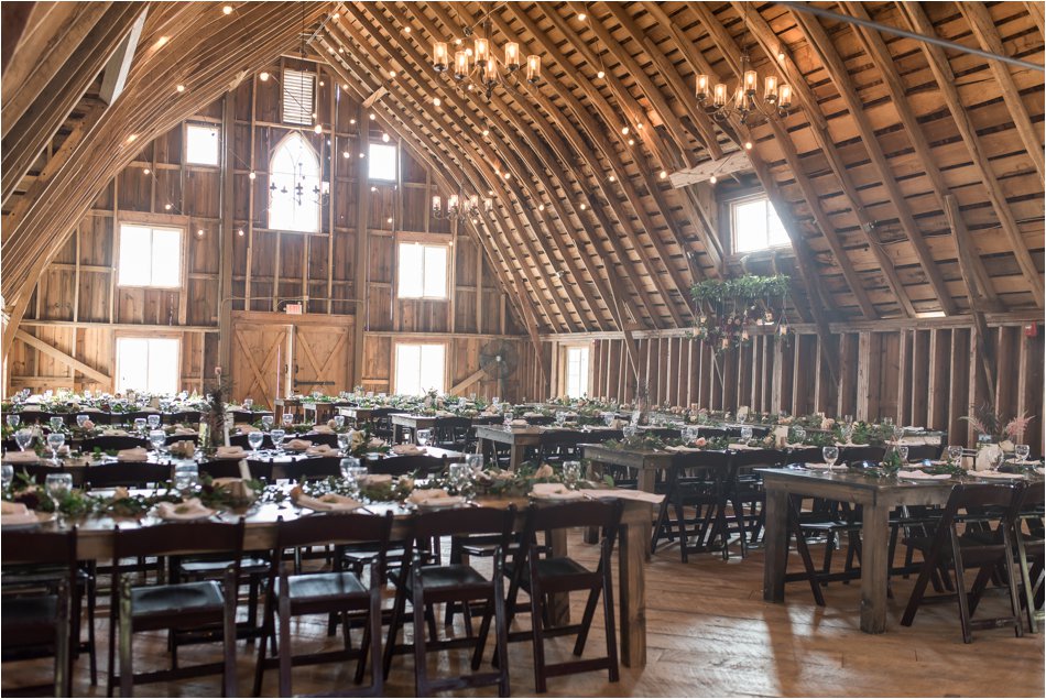 Bloom_Lake_Barn_Wedding_0078.jpg