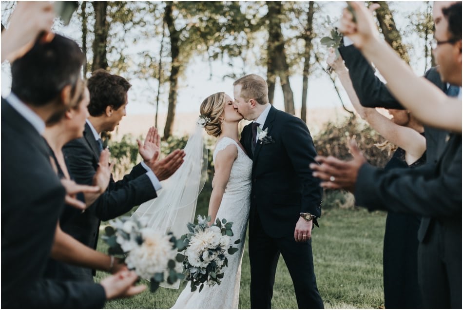 Minnesota farm wedding, horse wedding, MN wedding planner
