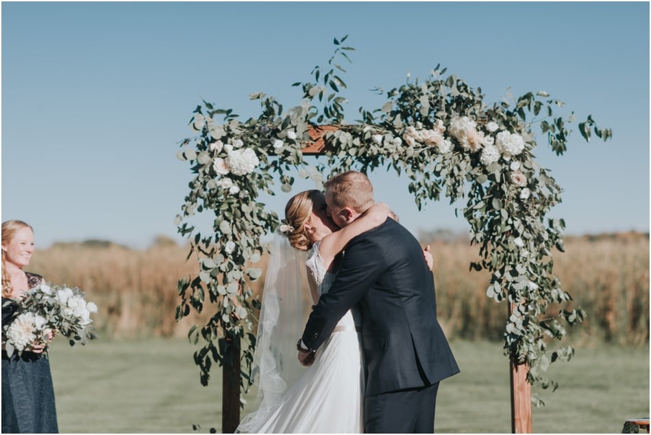 Minnesota farm wedding, horse wedding, MN wedding planner