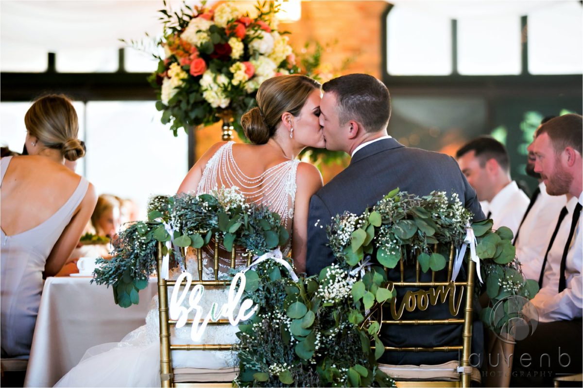 Nicollet_Island_Pavillion_Wedding_0113.jpg