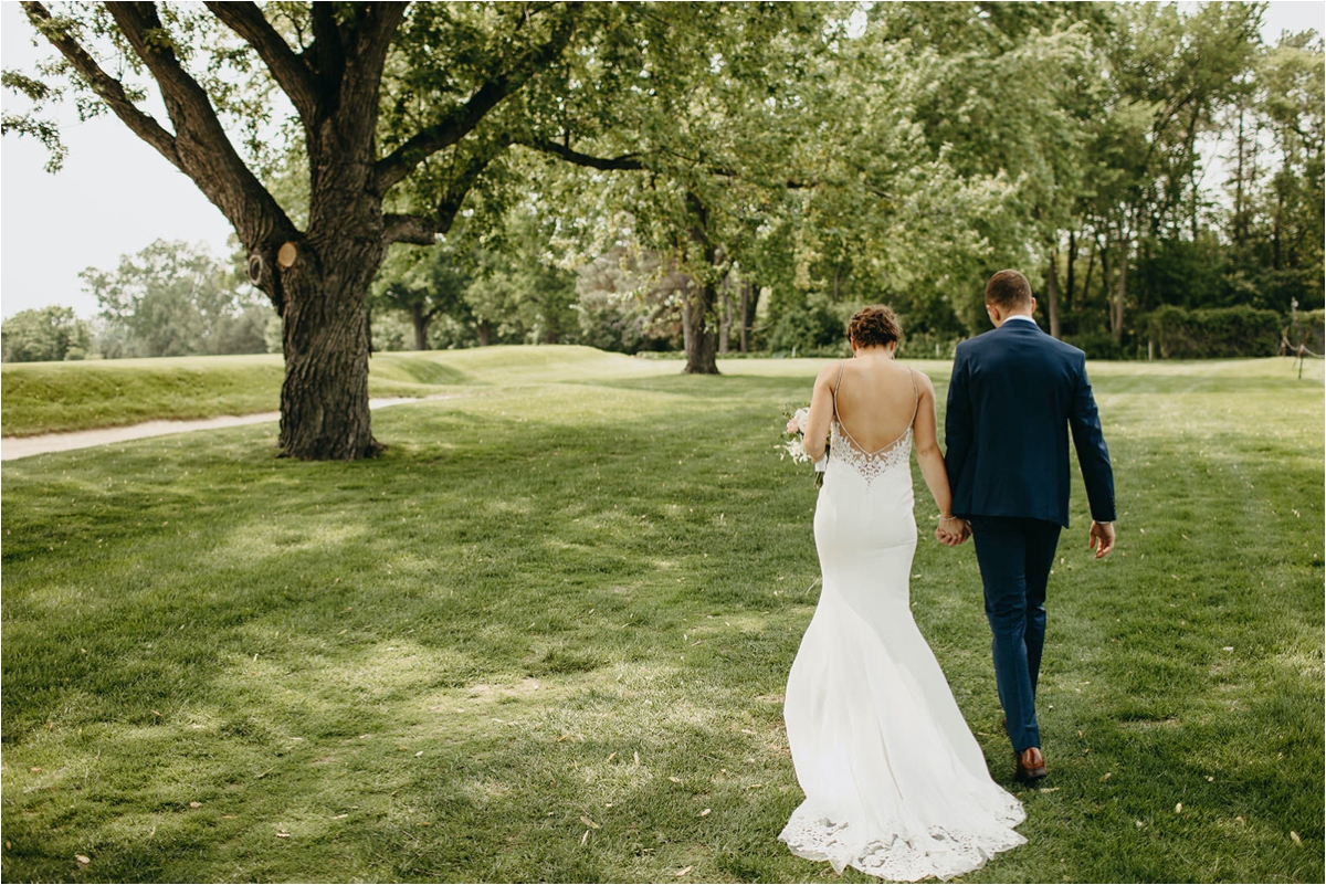 Outdoor+Minikahda+Club+Wedding_0389.jpg