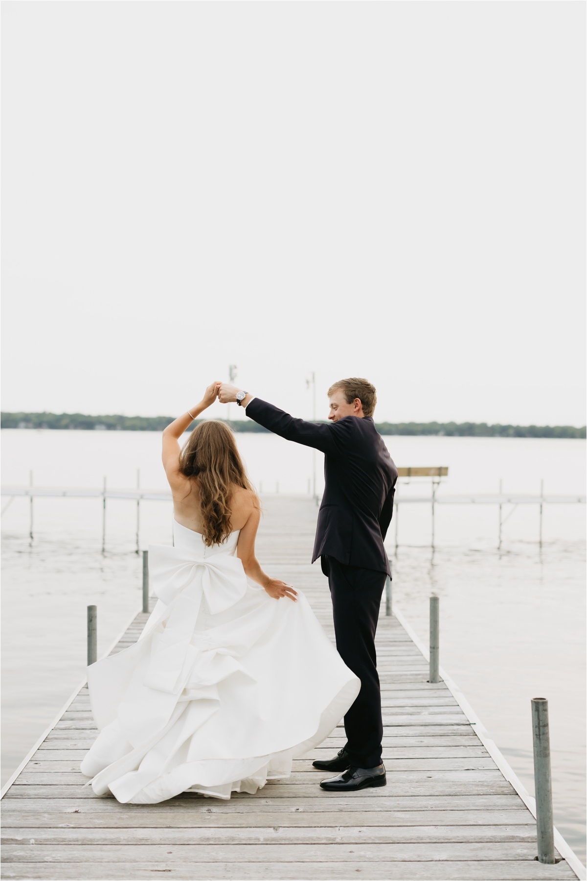 White_Bear_Yacht_Club_Wedding_0672.jpg