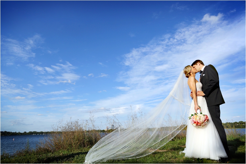 Calhoun-Beach-Club-Wedding_0031.jpg
