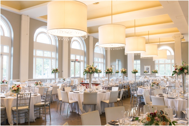 Calhoun_Beach_Club_Wedding_0008.jpg