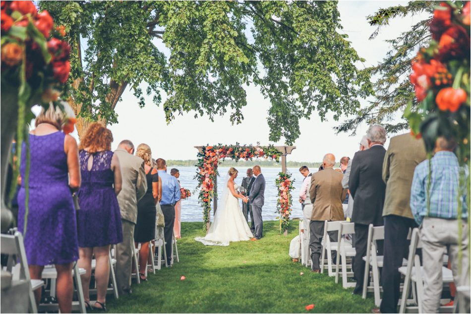 Maddens-On-Gull-Lake-Wedding_0096.jpg