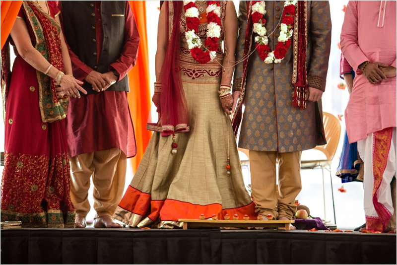 Minnesota-wedding-planner-Hindu-Wedding-Nicollet-Island-Pavillion_0250.jpg